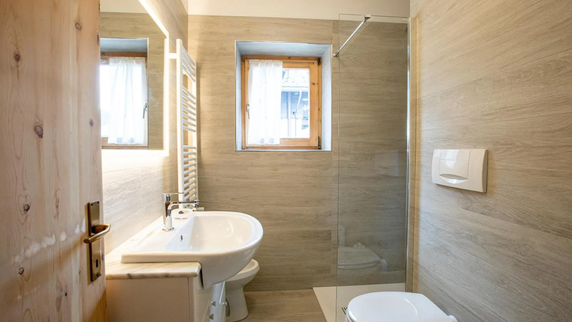 Baita Soldanella - Livigno Apartament